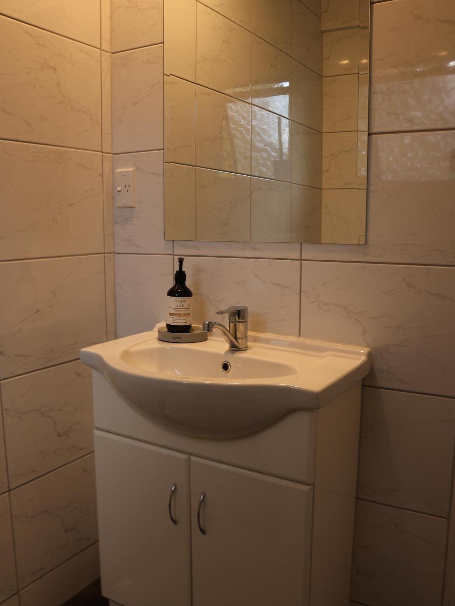 Holiday home Bach On Waikawa 2 Bedroom Picton