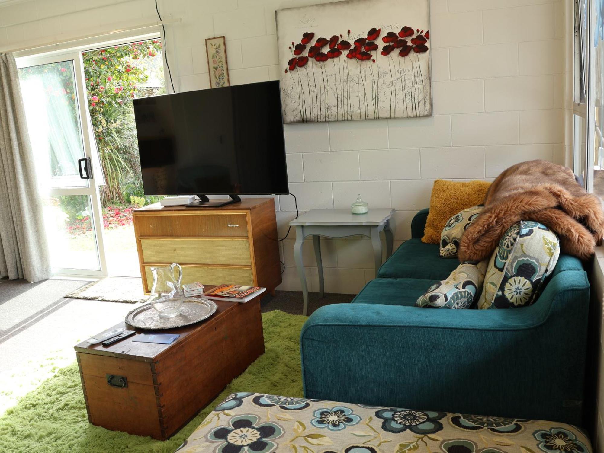 Holiday home Bach On Waikawa 2 Bedroom